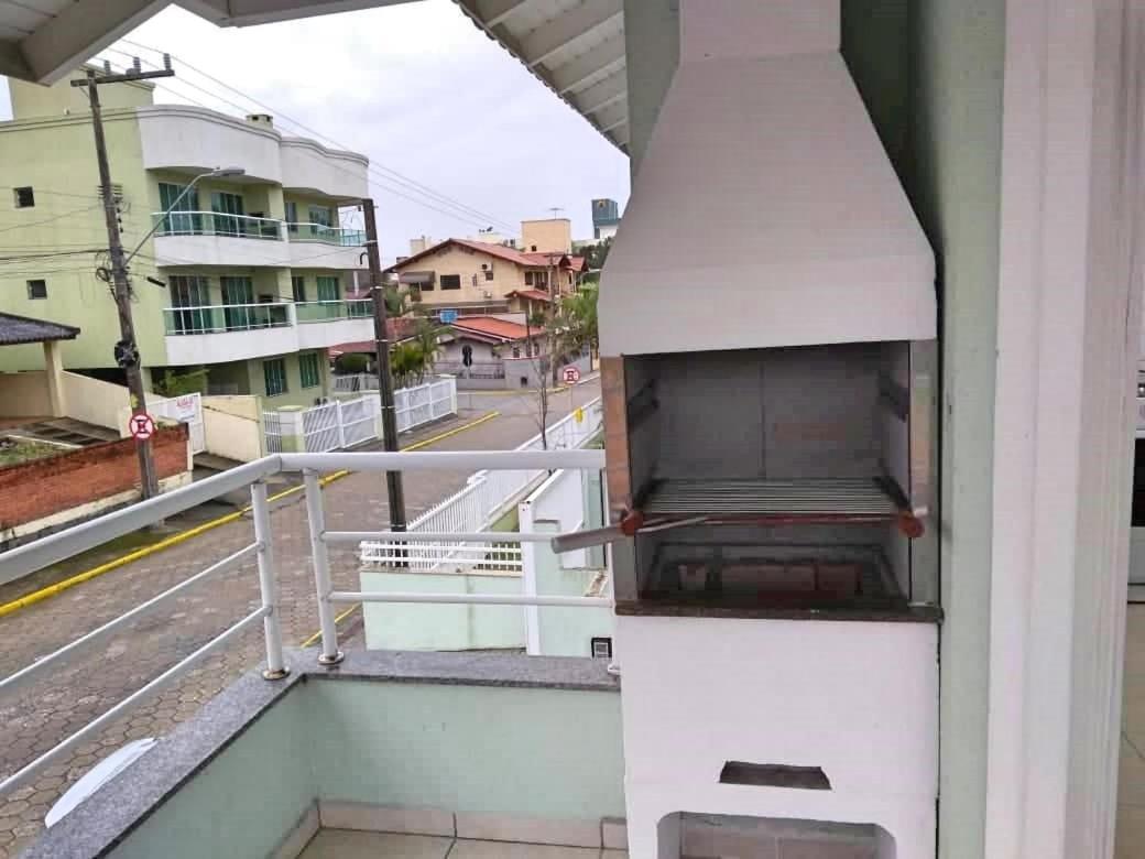Ap 1 Dorm - Res Ilha Das Gales - Ate 4 Pessoas Daire Bombinhas Dış mekan fotoğraf